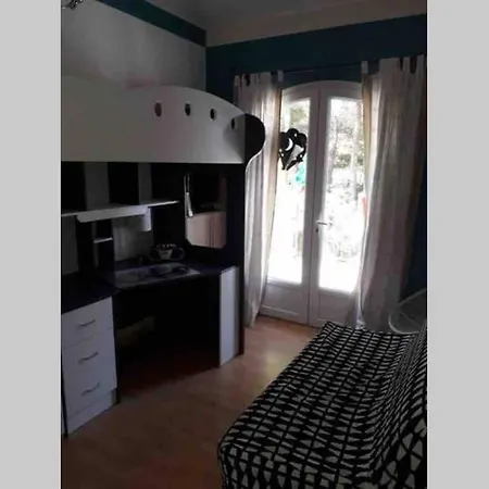 Contemporaine T5 Avec Piscine A Villa